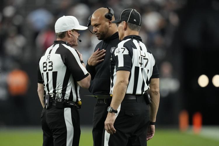 Broncos Raiders Football